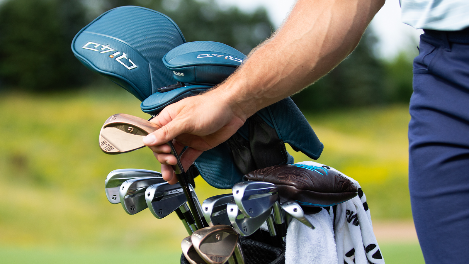 Golf clubs at Discount Golf Store