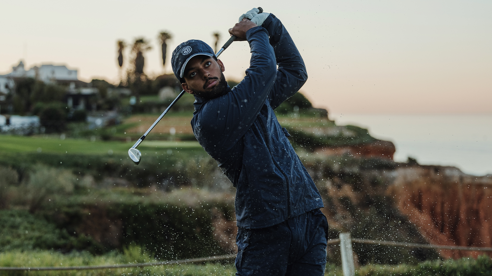 Waterproof golf jackets and trousers